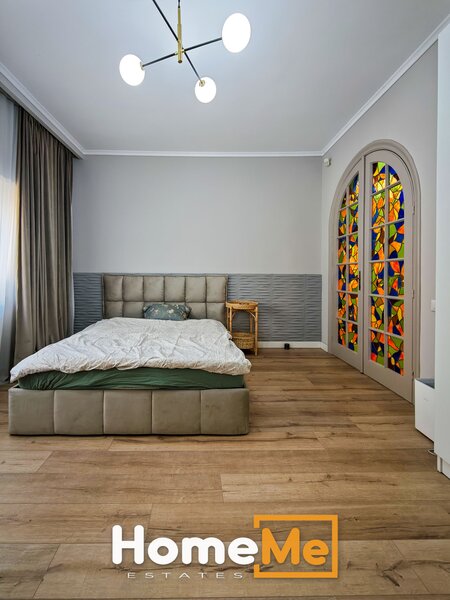 Primaverii  eleganta interbelica vanzare  3 camere   95 mp  sauna